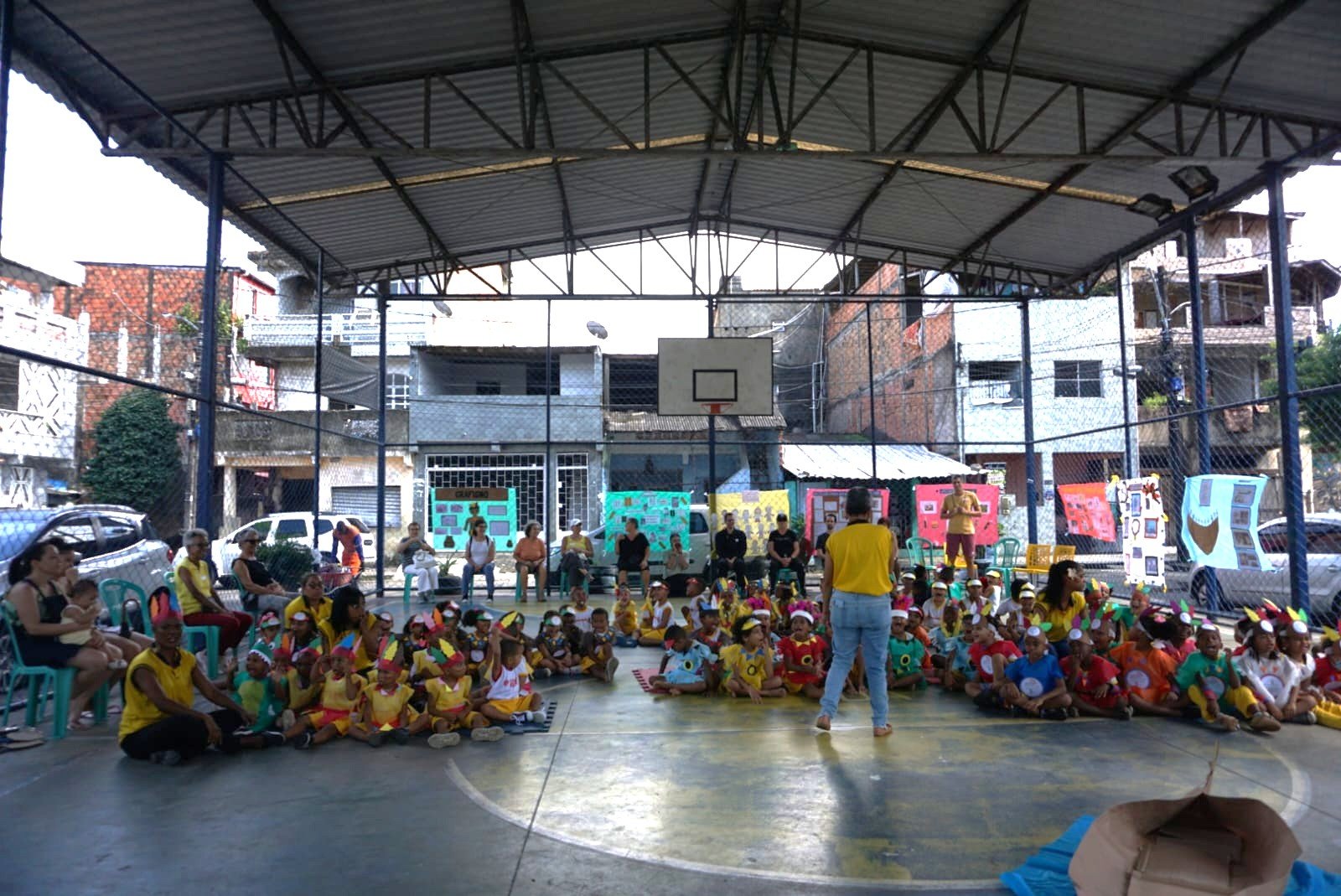 Visitamos a Escola Luiza Mahin